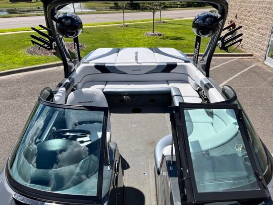 2011 Moomba Mobius LSV - Image 9
