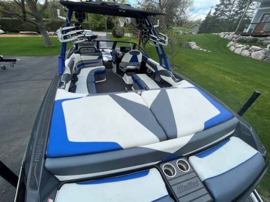 2016 Malibu 23 LSV with Surf Gate - Image 6