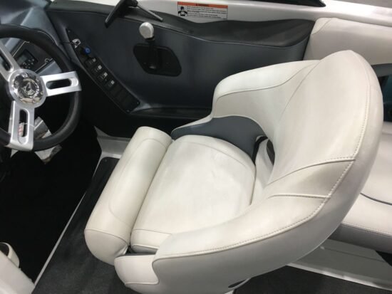 2015 Centurion Enzo 210 - Image 7