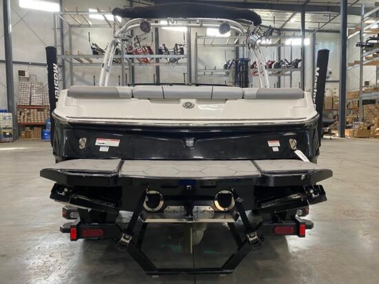 2017 MasterCraft NXT22 - Image 3
