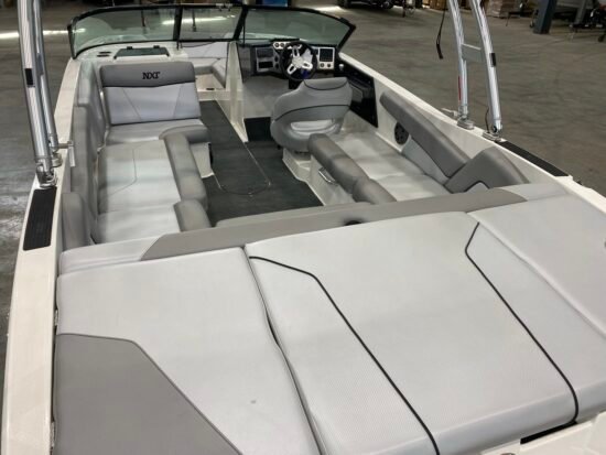 2017 MasterCraft NXT22 - Image 6